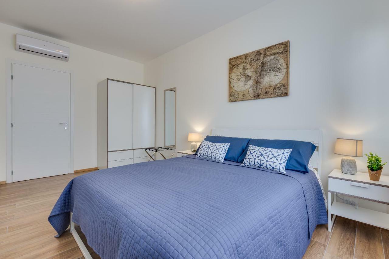 Rooms Vidar Train Station Marghera Exterior photo