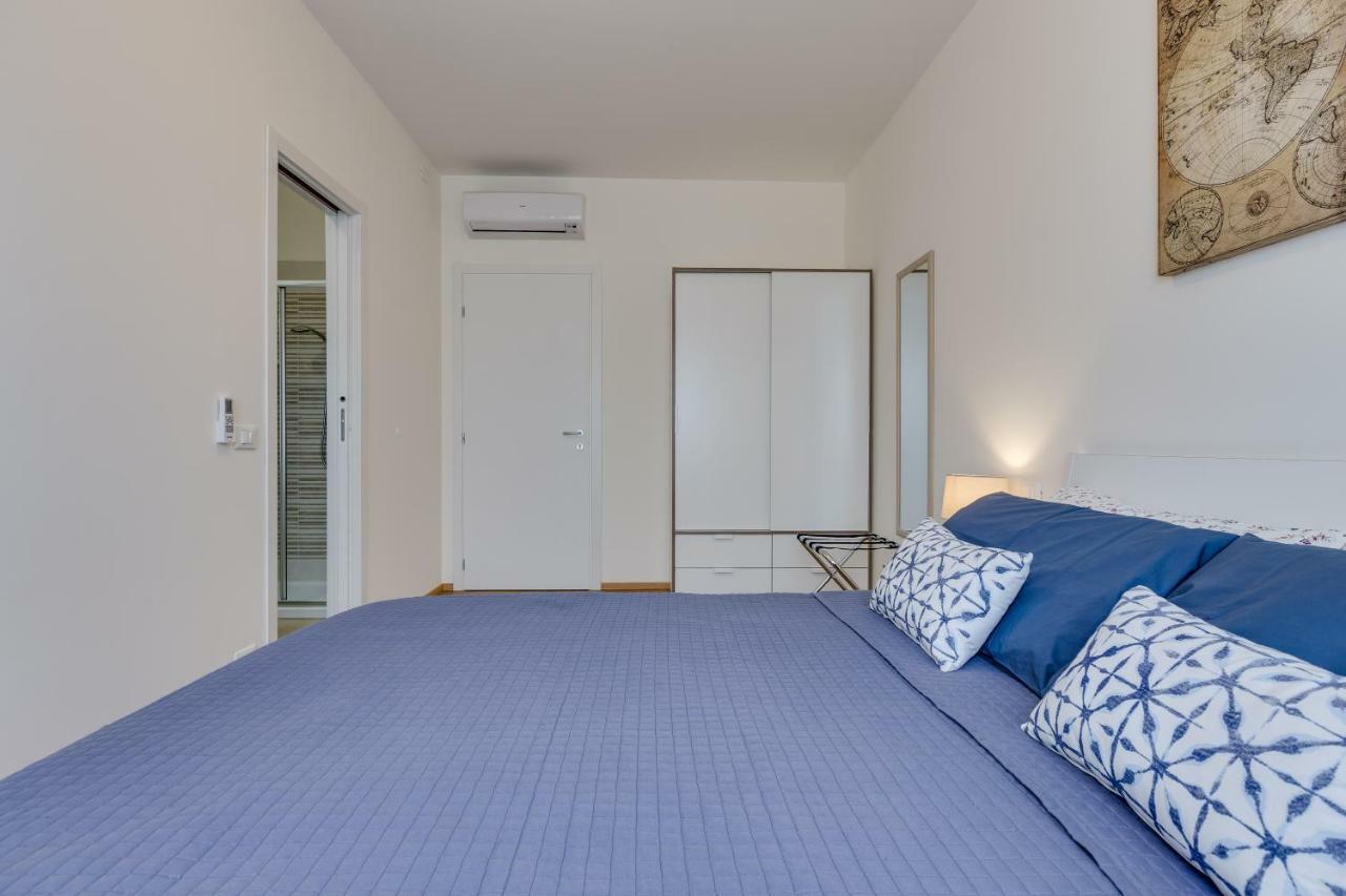 Rooms Vidar Train Station Marghera Exterior photo